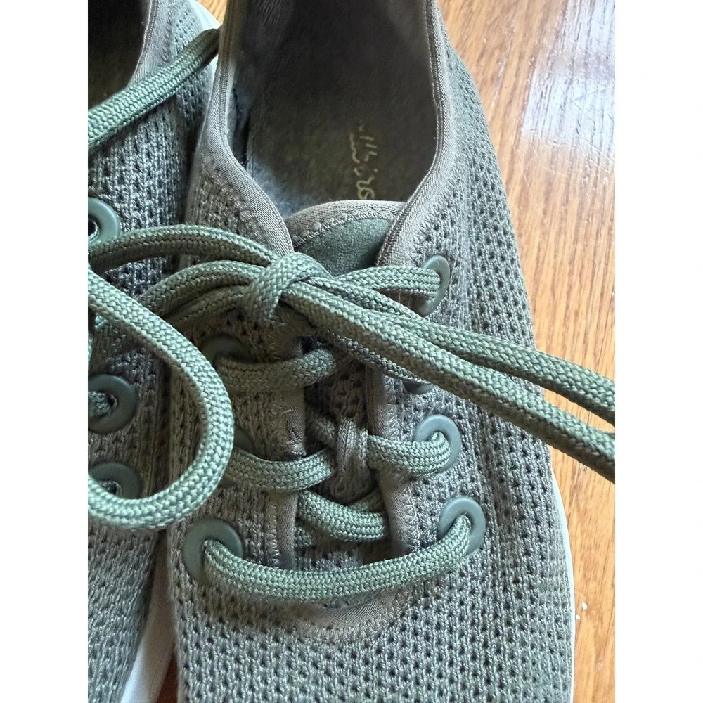 Allbirds Tree Runners Size W8 Olive Green Sustainable Mesh Sneakers